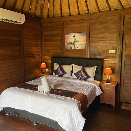 Mangrove Beach Hut レンボンガン島 エクステリア 写真