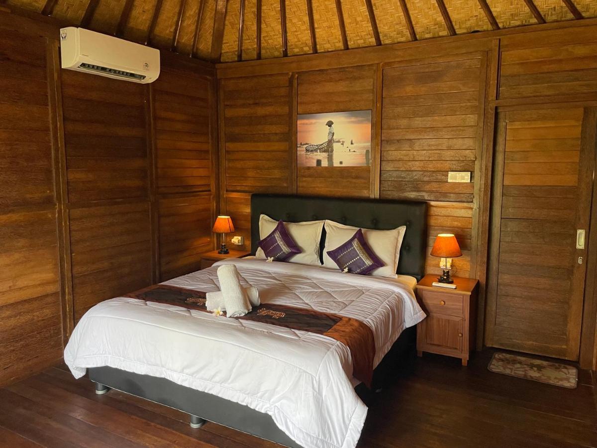 Mangrove Beach Hut レンボンガン島 エクステリア 写真