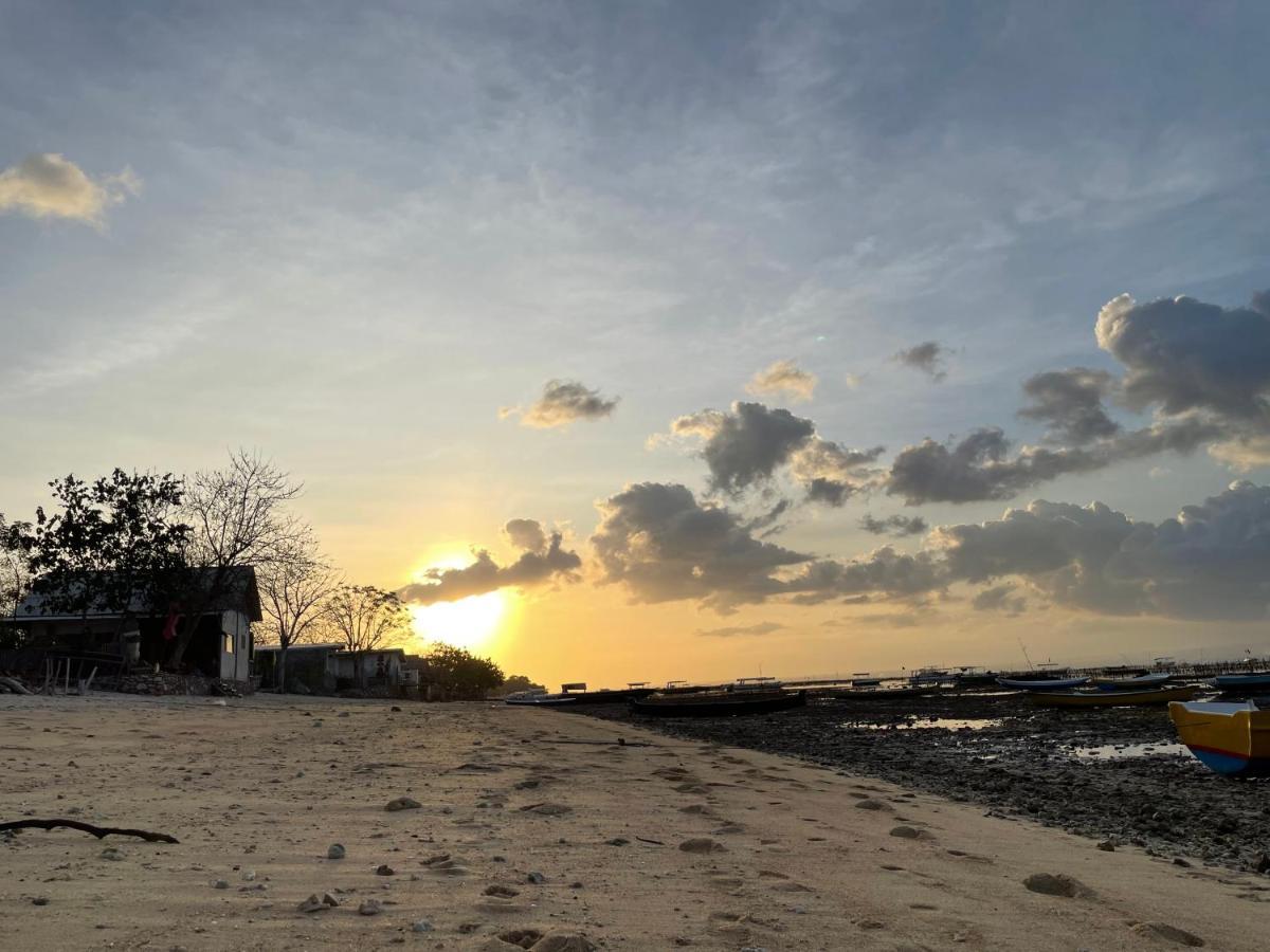 Mangrove Beach Hut レンボンガン島 エクステリア 写真