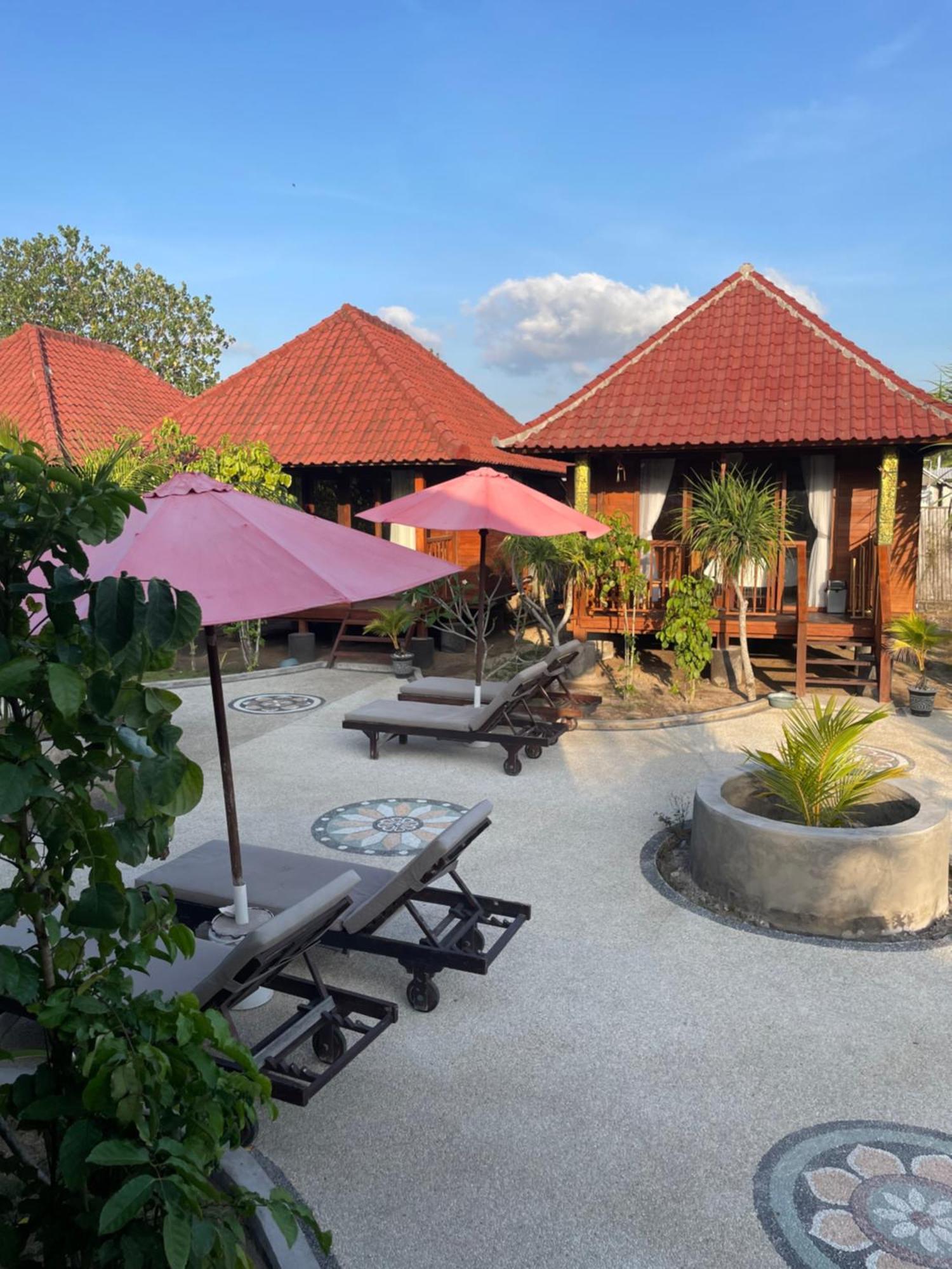Mangrove Beach Hut レンボンガン島 エクステリア 写真