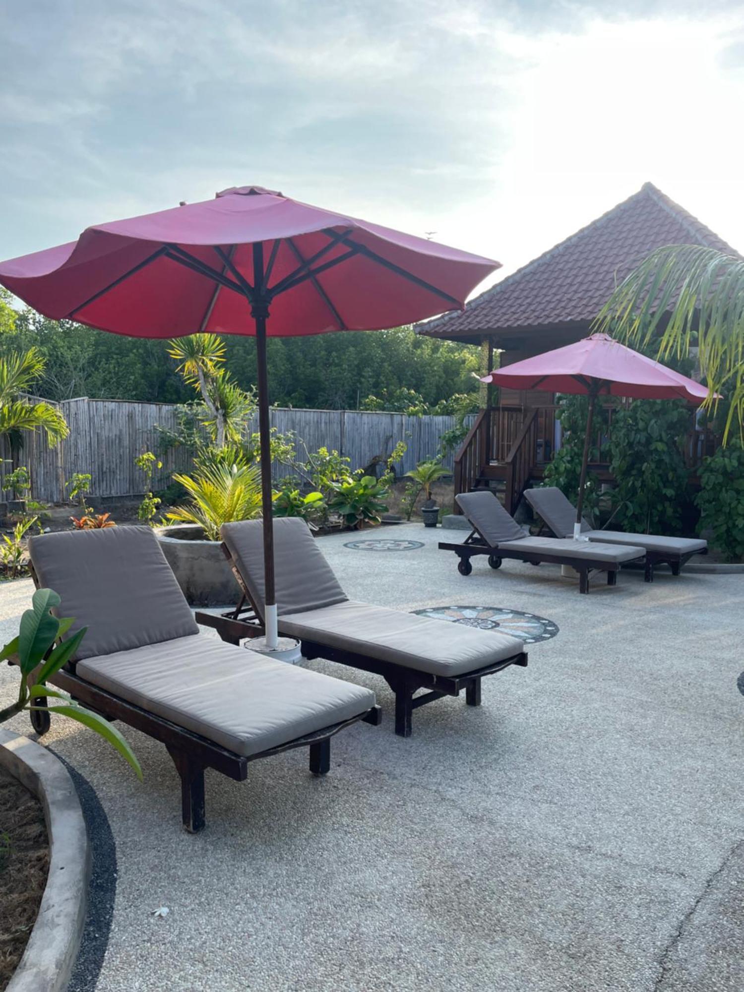 Mangrove Beach Hut レンボンガン島 エクステリア 写真
