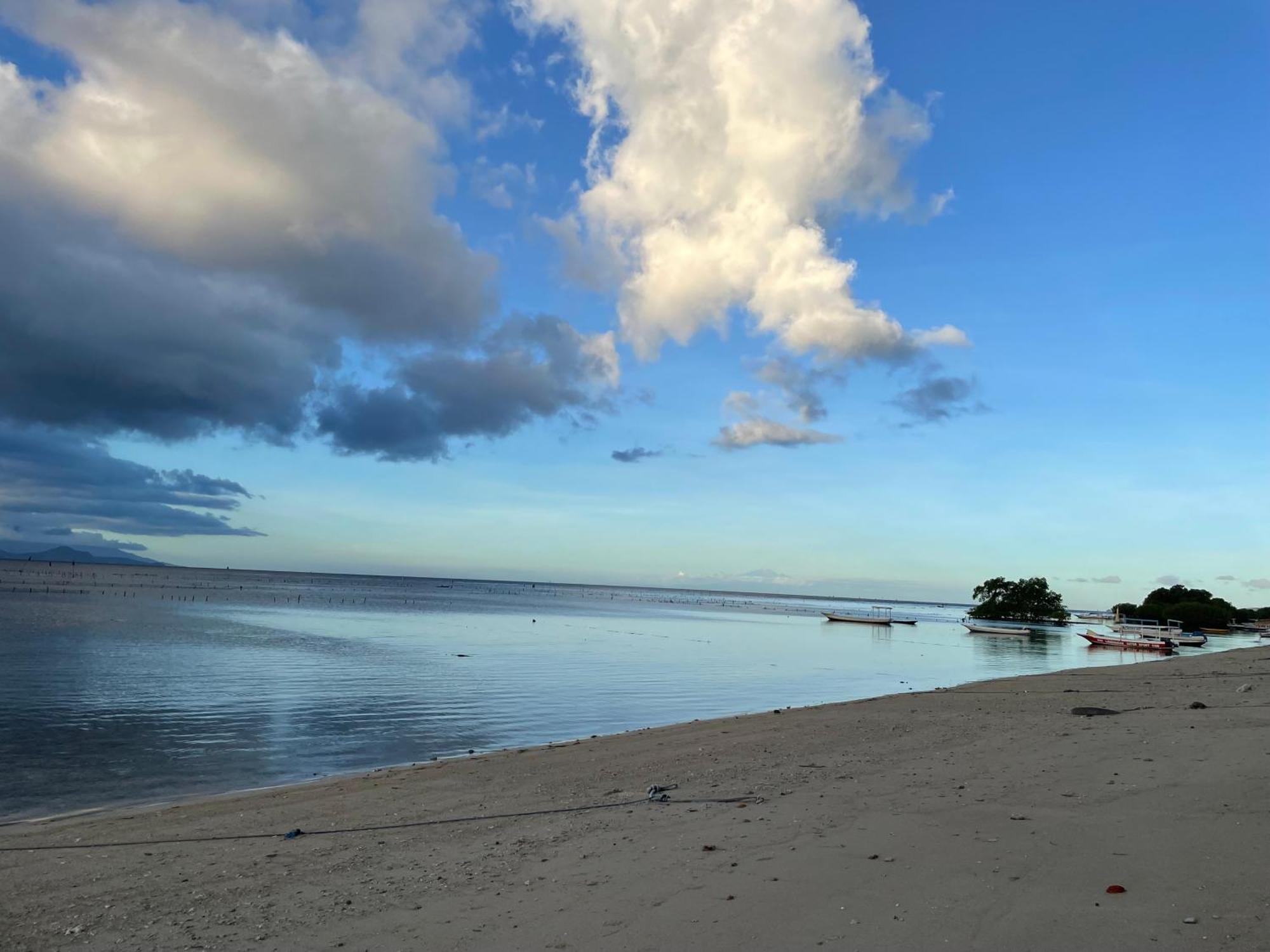 Mangrove Beach Hut レンボンガン島 エクステリア 写真