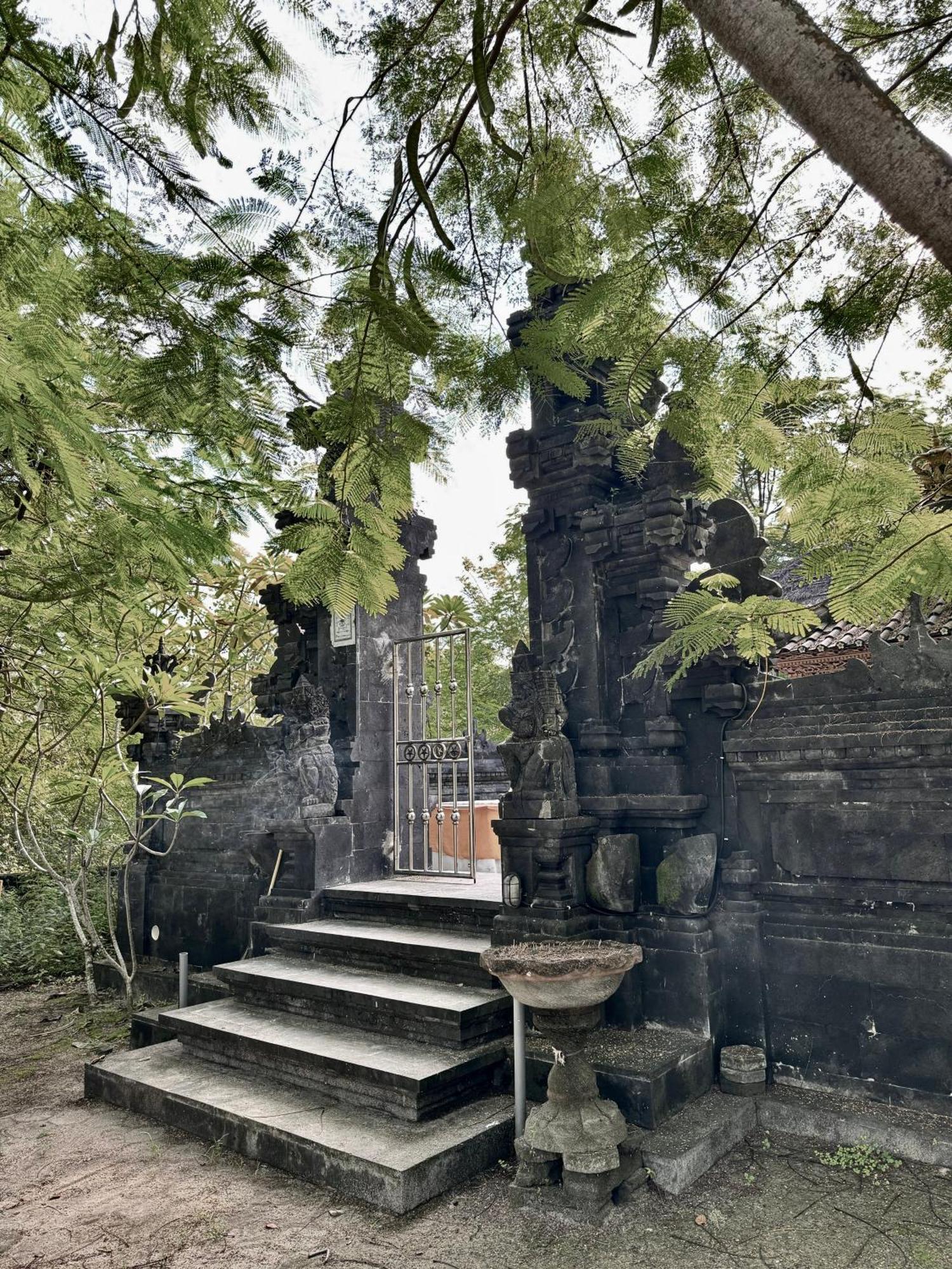 Mangrove Beach Hut レンボンガン島 エクステリア 写真